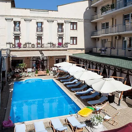 オトラダ ホテル 5*