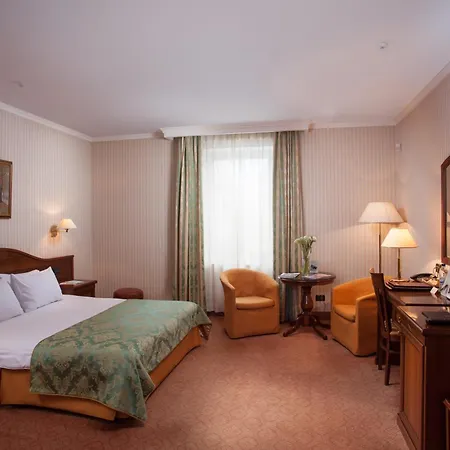 オトラダ ホテル 5*