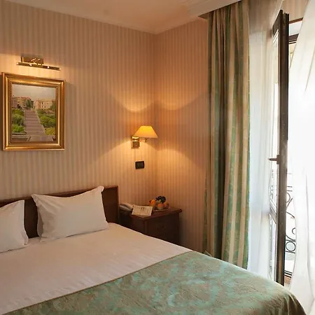 奥塔达酒店 敖德萨