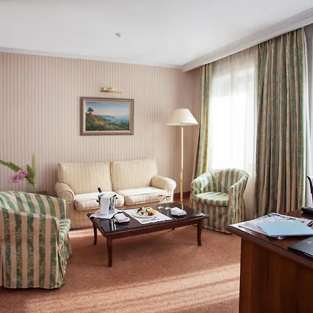 奥塔达酒店 酒店